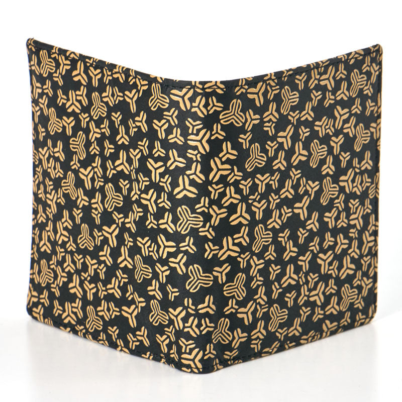Inden bi-fold wallet, oak leaf pattern