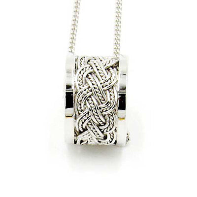 Hand-knitted silver single top