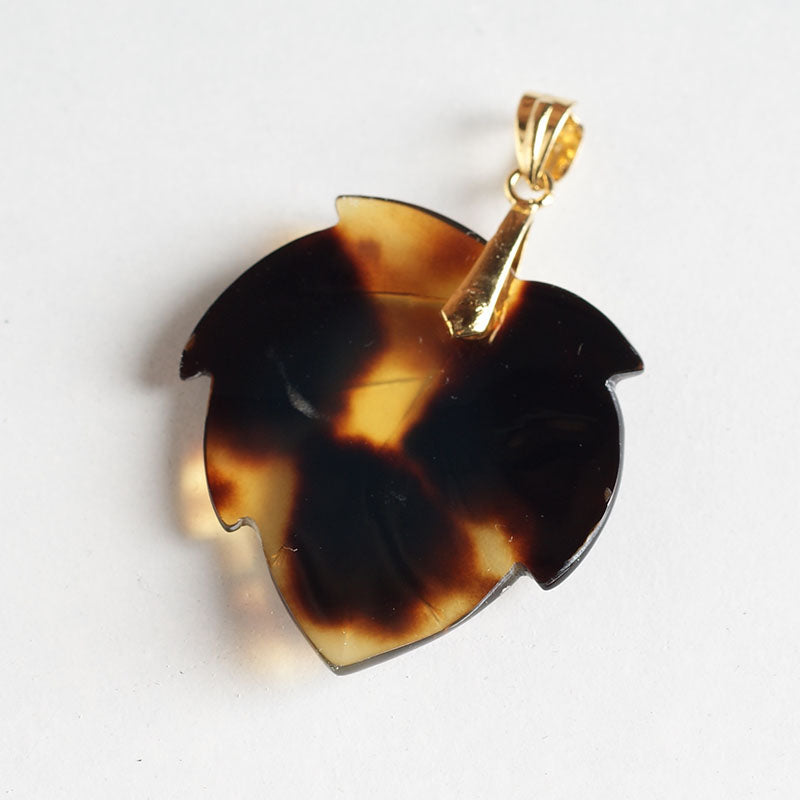 Tortoiseshell pendant top with leaf