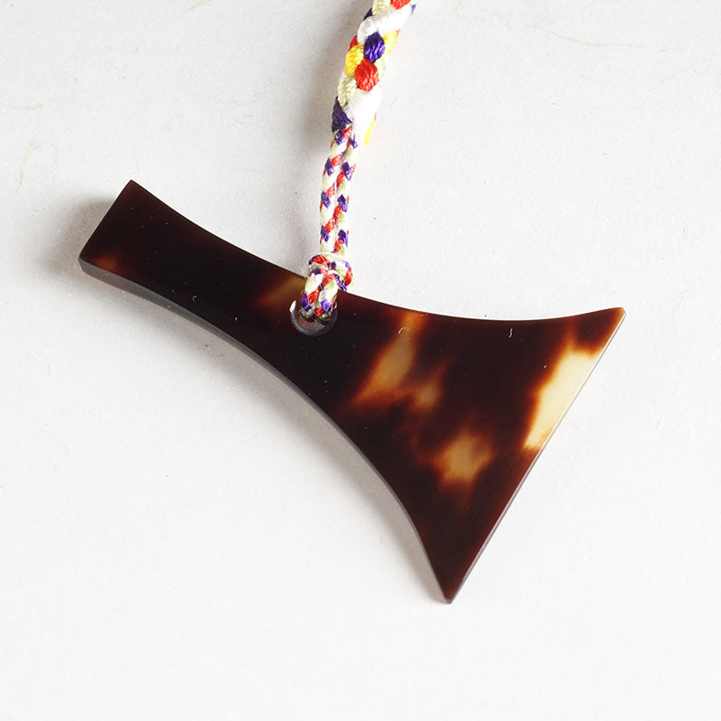 Tortoiseshell strap shamisen stick